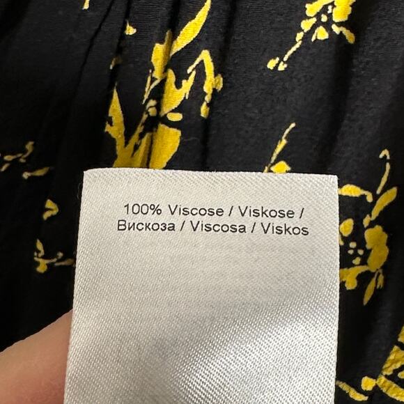GANNI Floral Crepe Bell Sleeve Wrap Ruffle Top Black Yellow Sz 44/XL $345 {M17} - Picture 8 of 8